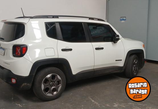 Camionetas - Jeep Renegade 2017 Nafta 119000Km - En Venta