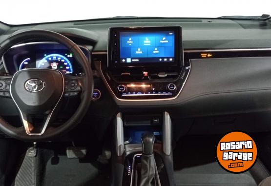 Autos - Toyota COROLA CROSS SEG HEV 1.8 2022 Electrico / Hibrido 71644Km - En Venta