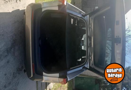 Camionetas - Toyota RAV 4 HÍBRIDA 2021 Electrico / Hibrido 84000Km - En Venta