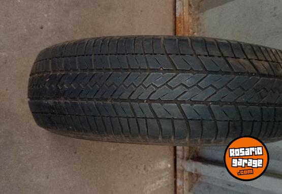 Accesorios para Autos - Cubierta con llanta 185-60-14 - En Venta