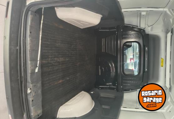 Utilitarios - Fiat Fiorino 2024 Nafta 46000Km - En Venta