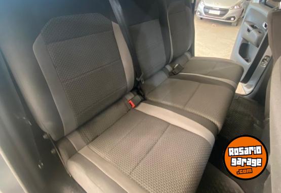 Camionetas - Volkswagen Amarok Confortline 180 HP 2021 Diesel 58250Km - En Venta