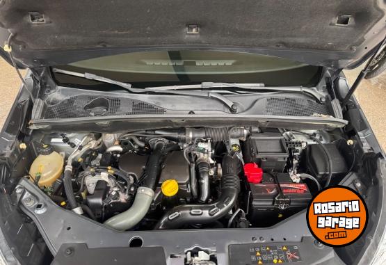 Utilitarios - Renault Kangoo 2022 Diesel 85000Km - En Venta