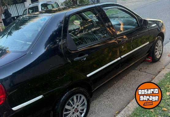 Autos - Fiat Siena 2010 GNC 650000Km - En Venta