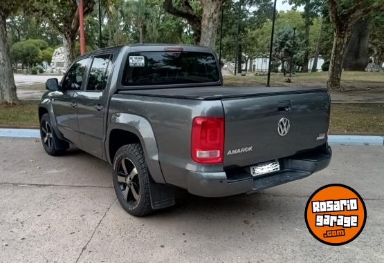Camionetas - Volkswagen Amarok Confortline 2017 Diesel 155000Km - En Venta
