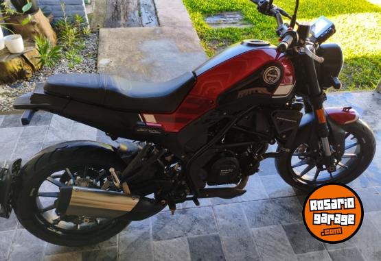 Motos - Benelli Leoncino 250 2022 Nafta 16000Km - En Venta