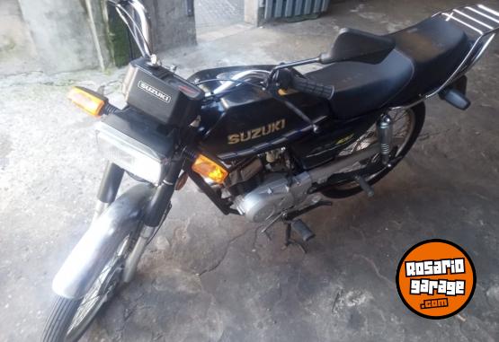 Motos - Suzuki AX 100 2022 Nafta 4300Km - En Venta