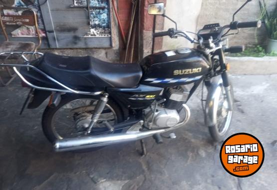 Motos - Suzuki AX 100 2022 Nafta 4300Km - En Venta