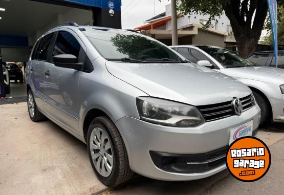 Autos - Volkswagen SURAN 2013 Nafta 160000Km - En Venta
