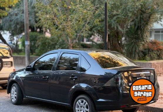 Autos - Ford Fiesta Max 1.6 2011 Nafta 158000Km - En Venta