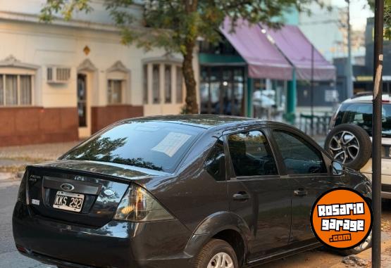 Autos - Ford Fiesta Max 1.6 2011 Nafta 158000Km - En Venta