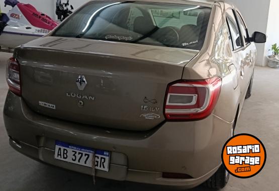Autos - Renault LOGAN II PRIVILEGE 2017 GNC 170580Km - En Venta