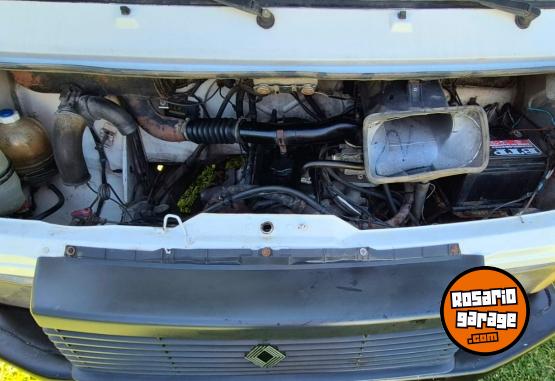 Utilitarios - Renault Trafic 1992 Nafta 35000Km - En Venta