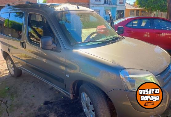 Utilitarios - Citroen Berlingo 2022 Diesel 77000Km - En Venta