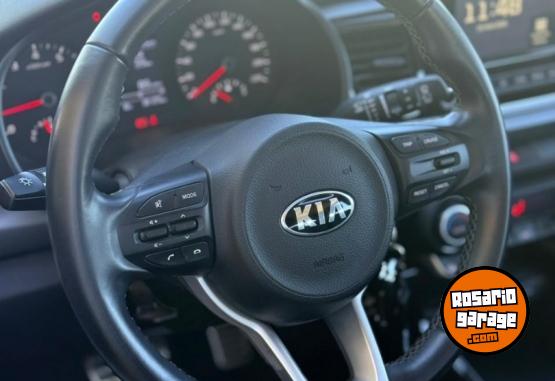 Autos - Kia Rio SX 2021 Nafta 37000Km - En Venta