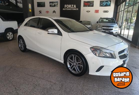 Autos - Mercedes Benz A200 2016 Nafta 100000Km - En Venta