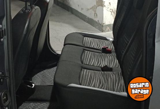 Utilitarios - Renault KANGOO ZEN 2019 Nafta 41600Km - En Venta