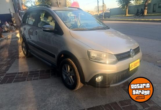 Autos - Volkswagen SURAN CROSS Highland 2012 Nafta 155000Km - En Venta