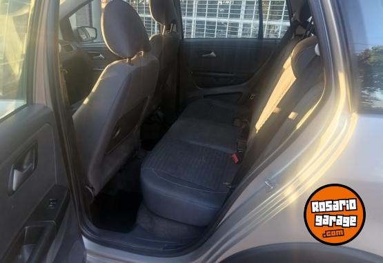 Autos - Volkswagen SURAN CROSS Highland 2012 Nafta 155000Km - En Venta