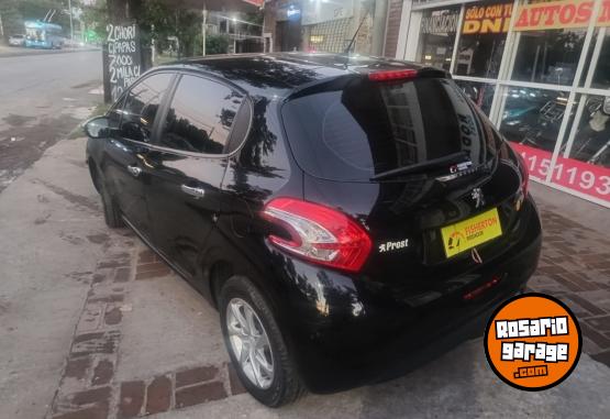 Autos - Peugeot 208 ALLURE 2015 Nafta 46000Km - En Venta