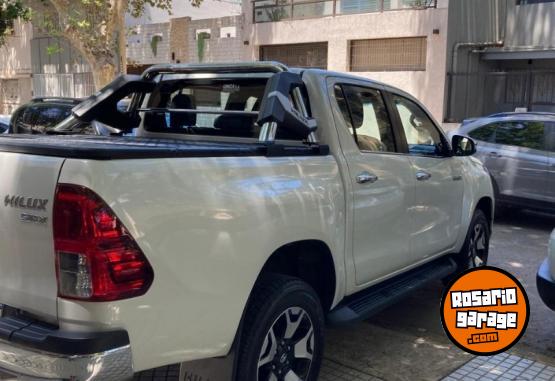 Camionetas - Toyota Hilux 2020 Diesel 66000Km - En Venta