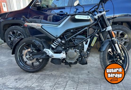 Motos - Husqvarna Svartpilen 200 2021 Nafta 9000Km - En Venta