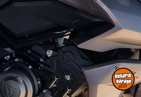 Autos - Volkswagen CROSS FOX 2014 GNC 111111Km - En Venta