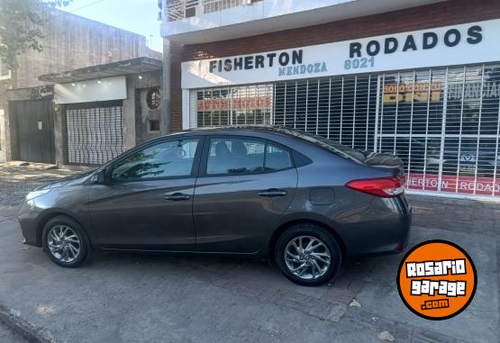 Autos - Toyota YARIS XLS 4 PUERTAS 2022 Nafta 85000Km - En Venta