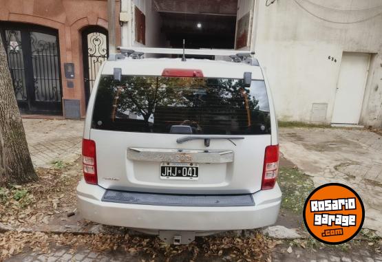 Camionetas - Jeep Cherokee liberty limited 2010 Nafta 230000Km - En Venta