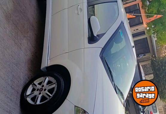 Autos - Fiat Siena 2018 GNC 180Km - En Venta