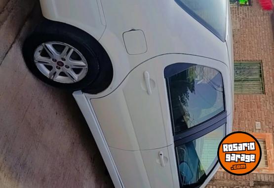 Autos - Fiat Siena 2018 GNC 180Km - En Venta