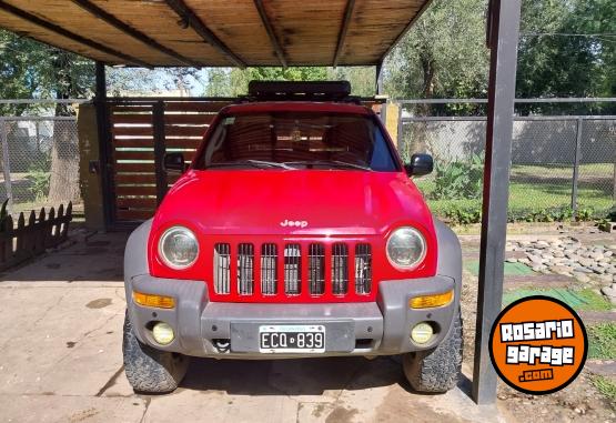 Camionetas - Jeep Cherokee Sport 2005 Nafta 320000Km - En Venta