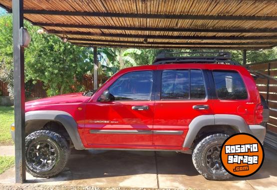 Camionetas - Jeep Cherokee Sport 2005 Nafta 320000Km - En Venta