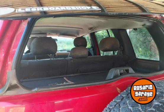 Camionetas - Jeep Cherokee Sport 2005 Nafta 320000Km - En Venta