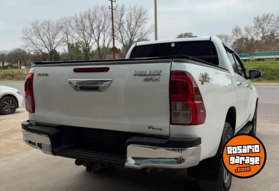 Camionetas - Toyota Hilux SRX 2016 Diesel - En Venta