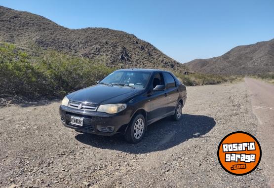 Autos - Fiat Siena 2011 GNC 388000Km - En Venta