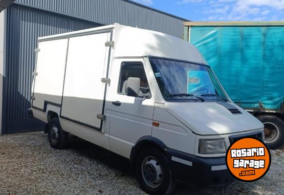 Utilitarios - Iveco daily 3510 2006 Diesel  - En Venta