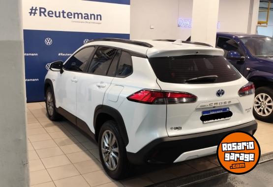 Autos - Toyota COROLLA CROSS XEI 2021 Electrico / Hibrido 72000Km - En Venta