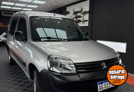 Utilitarios - Peugeot partner 2023 Diesel 52000Km - En Venta