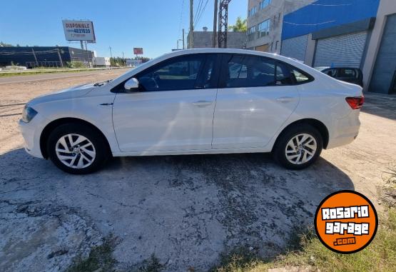 Autos - Volkswagen VIRTUS 2018 Nafta 130567Km - En Venta