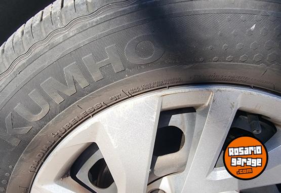 Autos - Volkswagen VIRTUS 2018 Nafta 130567Km - En Venta