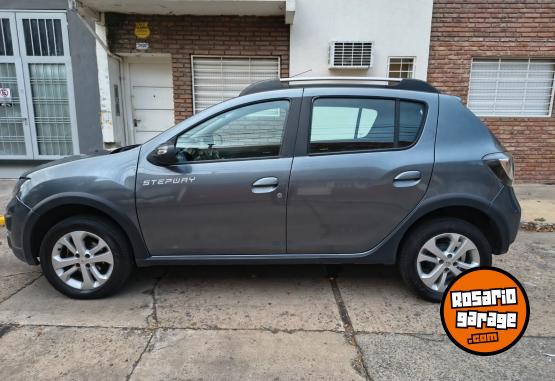 Autos - Renault Sandero Stepway 2018 Diesel 76000Km - En Venta