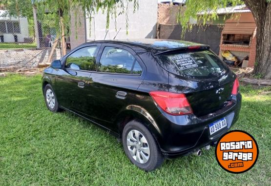 Autos - Chevrolet Onix Joy + 2019 Nafta 142000Km - En Venta