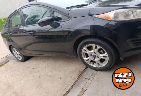 Autos - Ford Fiesta kenetic 2014 Nafta 210000Km - En Venta