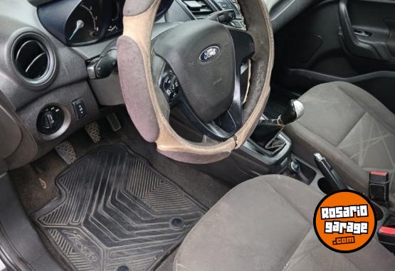 Autos - Ford Fiesta kenetic 2014 Nafta 210000Km - En Venta