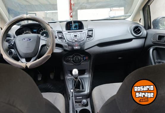 Autos - Ford Fiesta kenetic 2014 Nafta 210000Km - En Venta