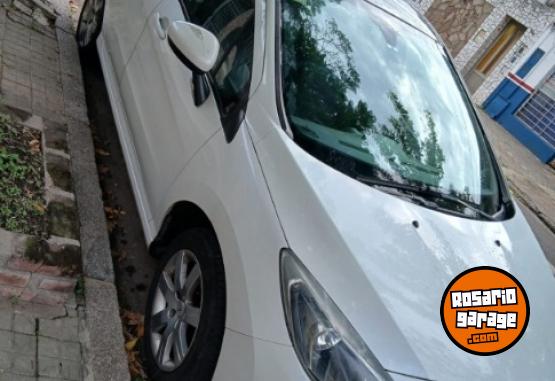 Autos - Peugeot 308 2017 Nafta 188000Km - En Venta