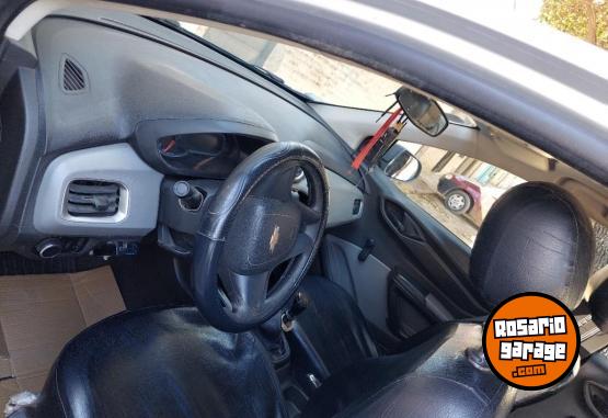 Autos - Chevrolet Prisma 1.4 2015 GNC 200000Km - En Venta