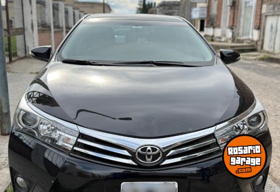 Autos - Toyota 2014 XEI 2014 Nafta 132000Km - En Venta