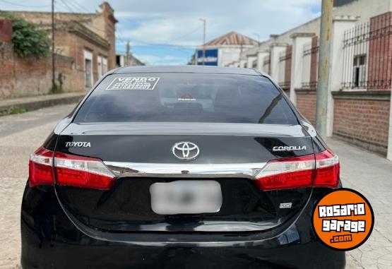 Autos - Toyota 2014 XEI 2014 Nafta 132000Km - En Venta